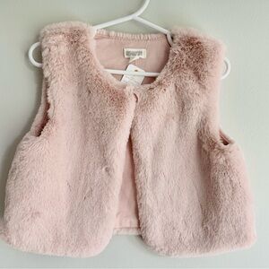 🩷Pink🩷 faux fur vest - size 3T - NEW w/tag
